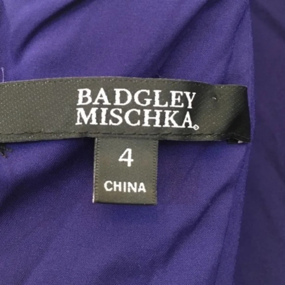 BADGLEY MISCHKA Textured Velvet Maxi Evening Gown Size 4 - Picture 2 of 8